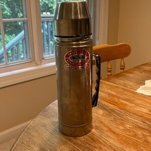 Stanley vintage thermos - great gift idea for dads and grand dads.
